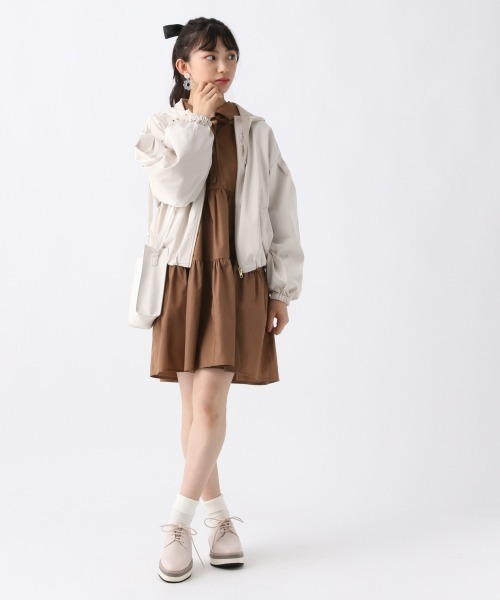 repipi armario（レピピ アルマリオ）の「キャンディースリーブティアードワンピース（ワンピース・キッズ・ライトベージュ/ダークブラウン/ブラック・SMALL/MEDIUM/LARGE）」の18枚目の写真