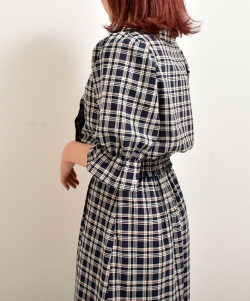 MAJESTIC LEGON(マジェスティックレゴン)の「チェックダブルボタンブラウス(シャツ/ブラウス・レディース・ブルー系その他4/ベージュ系その他2/ブラウン系その他2・MEDIUM/SMALL)」の9枚目の写真