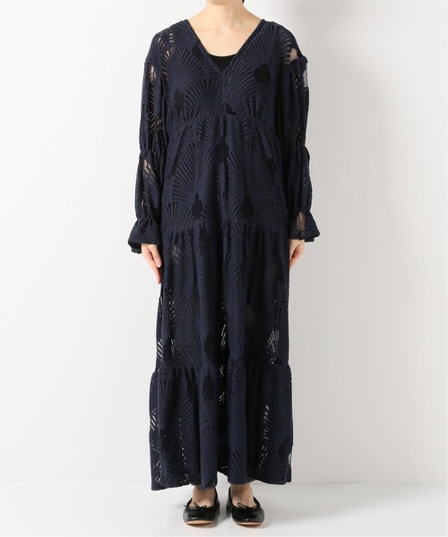 IENA LA BOUCLE(イエナラブークル)の「IENA LA BOUCLE リーフ柄レースティアードドレス◆(ワンピース・レディース・ネイビー・FREE)」の5枚目の写真