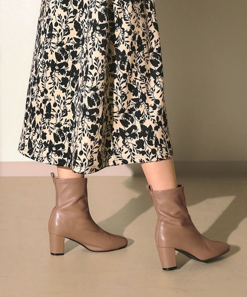 Bou Jeloud(ブージュルード)の「ベーシックショートブーツ(ブーツ・レディース・ブラック/ベージュ/アイボリー・S/M/L)」の14枚目の写真