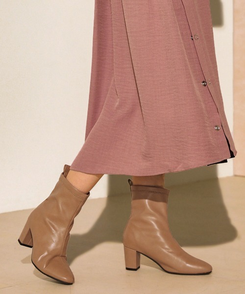 Bou Jeloud(ブージュルード)の「ベーシックショートブーツ(ブーツ・レディース・ブラック/ベージュ/アイボリー・S/M/L)」の13枚目の写真