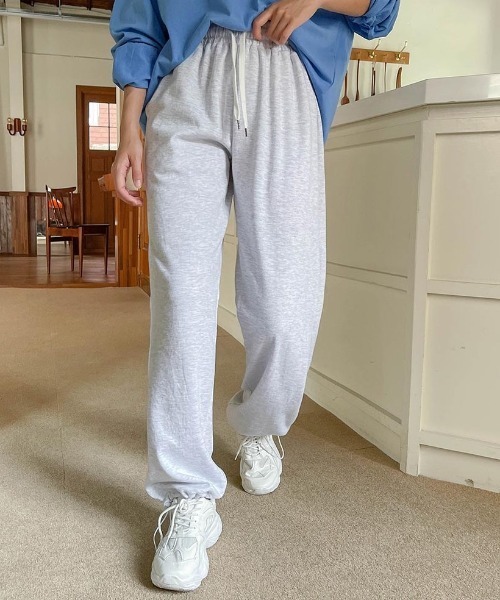 SONA（ソナ）の「SONYUNARA ワイドトレーニングパンツ（スウェットパンツ・レディース・ライトグレー/グレー・FREE）」の2枚目の写真