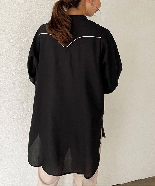 Shelly island(シェリーアイランド)の「シアーパイピングシャツ(シャツ/ブラウス・レディース・パープル/ベージュ/ブラック・FREE)」の4枚目の写真