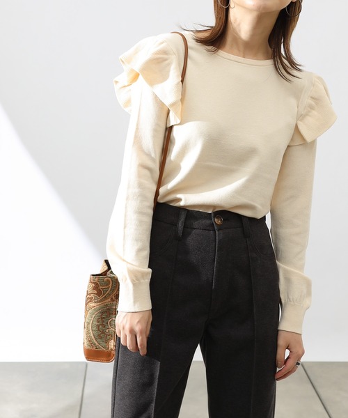 COLONY 2139（コロニートゥーワンスリーナイン）の「【WEB・一部店舗限定】リサイクルポリPBTニット(ラッフルプルオーバー)（ニット/セーター・レディース・ブラック/グリーン/アイボリー・FREE）」の13枚目の写真