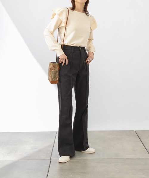 COLONY 2139（コロニートゥーワンスリーナイン）の「【WEB・一部店舗限定】リサイクルポリPBTニット(ラッフルプルオーバー)（ニット/セーター・レディース・ブラック/グリーン/アイボリー・FREE）」の15枚目の写真