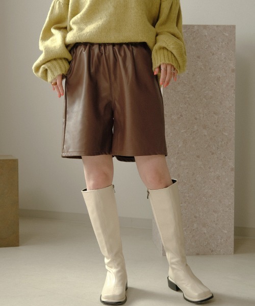 Bab（バブ）の「【WEB限定】フェイクレザーハーフパンツ（その他パンツ・レディース・ブラック/ブラウン/カーキ・M）」の19枚目の写真