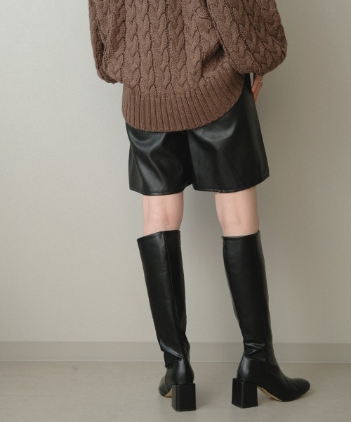 Bab（バブ）の「【WEB限定】フェイクレザーハーフパンツ（その他パンツ・レディース・ブラック/ブラウン/カーキ・M）」の13枚目の写真