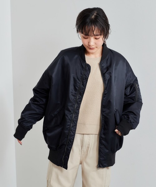 cepo(セポ)の「MA-1オーバージャケット(ブルゾン・レディース・ブラック/オフホワイト/オリーブ・M)」の2枚目の写真