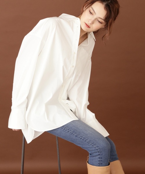 JILL STUART(ジルスチュアート)の「《Exclusive Line》オーバーサイズシャツ(シャツ/ブラウス・レディース・ホワイト/カーキ/ピンク・FREE)」の2枚目の写真