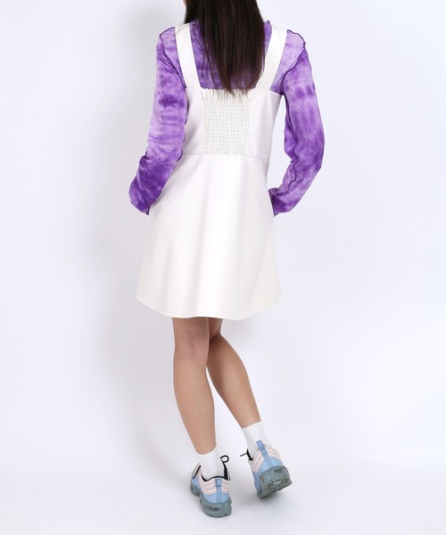 PUNYUS(プニュズ)の「フェイクレザーミニジャンパースカート(ジャンパースカート・レディース・ホワイト/ブラック・1/2/3/4)」の7枚目の写真