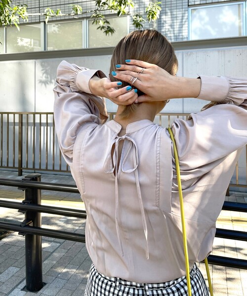 AG by aquagirl(エージーバイアクアガール)の「◆バンドカラーボリュームスリーブブラウス(シャツ/ブラウス・レディース・ブラック/ベージュ/ホワイト系・38/36)」の22枚目の写真