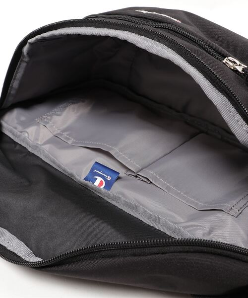 Champion（チャンピオン）の「ウエストバッグ（ボディバッグ/ウエストポーチ・レディース・ブラック・FREE）」の3枚目の写真