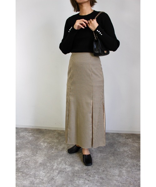 MLI'A（エムリア）の「袖ボタンニット（ニット/セーター・レディース・オフホワイト/ブラック/ライトグリーン/サックスブルー/イエロー/ピンク・M）」の15枚目の写真