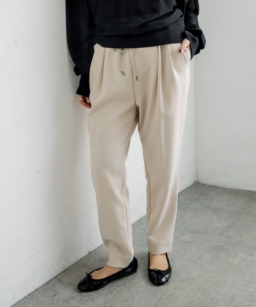 PUAL CE CIN（ピュアルセシン）の「ストレッチイージーテーパードパンツ（その他パンツ・レディース・ベージュ/ネイビー/グレー/アイボリー・FREE）」の9枚目の写真