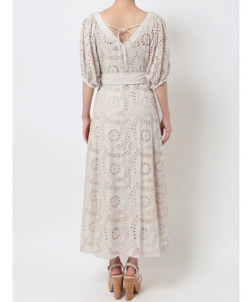 dazzlin(ダズリン)の「フラワーカットワークワンピース(ワンピース・レディース・ブラウン/オフホワイト・FREE)」の22枚目の写真