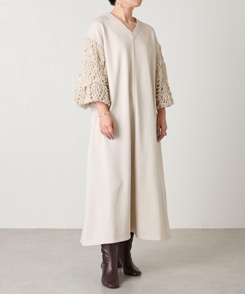 BEARDSLEY（ビアズリー）の「カギ針袖ワンピース（ワンピース・レディース・ネイビー/アイボリー・FREE）」の2枚目の写真