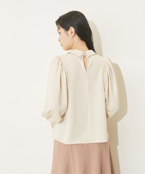 JILL by JILL STUART（ジルバイジルスチュアート）の「◇スカーフ付ロングポイントカラーブラウス（シャツ/ブラウス・レディース・ライトグリーン/ベージュ/ネイビー・FREE）」の11枚目の写真