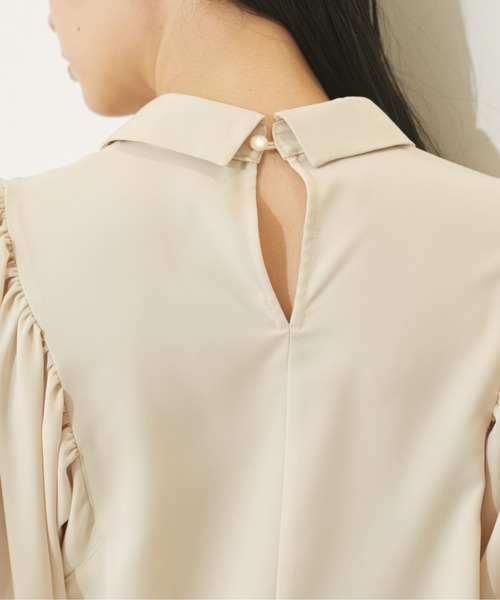 JILL by JILL STUART（ジルバイジルスチュアート）の「◇スカーフ付ロングポイントカラーブラウス（シャツ/ブラウス・レディース・ライトグリーン/ベージュ/ネイビー・FREE）」の6枚目の写真