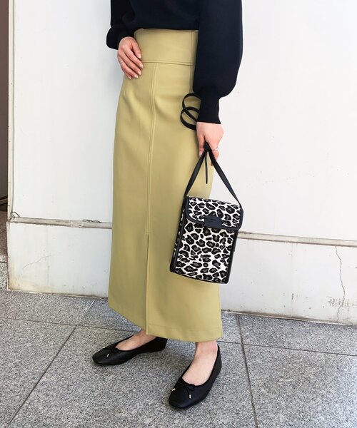 OPAQUE.CLIP（オペークドットクリップ）の「◆シンセティックレザー2WAYタイトスカート（スカート・レディース・オフホワイト/ブラック/イエロー系その他・38）」の21枚目の写真