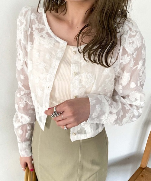 archives(アルシーヴ)の「花柄ジャガードオーガンジーブラウス(シャツ/ブラウス・レディース・ブラック/オフホワイト/アイボリー/ミント・MEDIUM)」の2枚目の写真