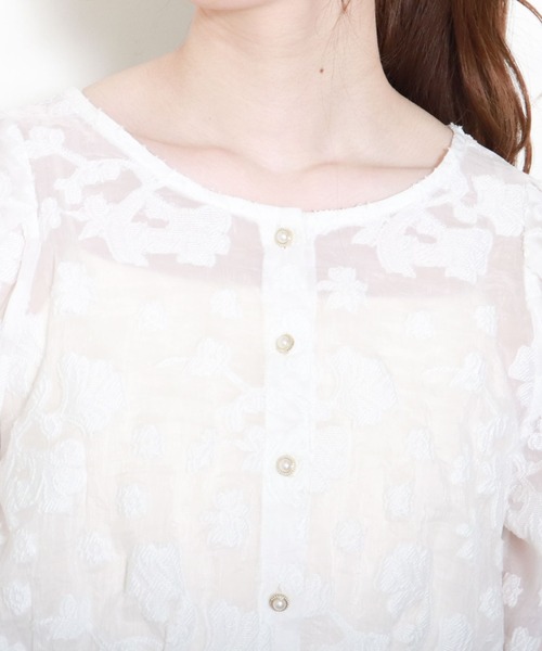 archives(アルシーヴ)の「花柄ジャガードオーガンジーブラウス(シャツ/ブラウス・レディース・ブラック/オフホワイト/アイボリー/ミント・MEDIUM)」の20枚目の写真