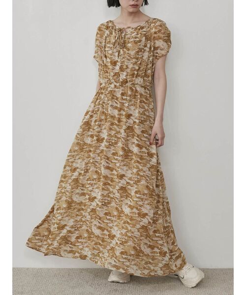 COTORICA（コトリカ）の「ウエストマークプリントフレアワンピース（ワンピース・レディース・グレー/イエロー・FREE）」の11枚目の写真