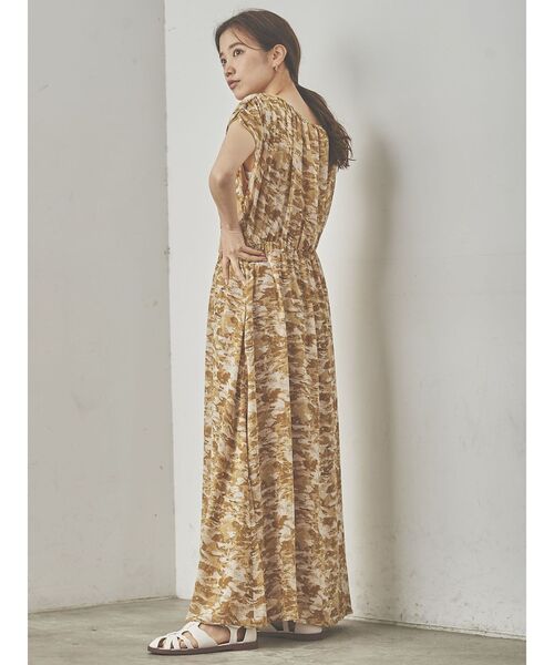 COTORICA（コトリカ）の「ウエストマークプリントフレアワンピース（ワンピース・レディース・グレー/イエロー・FREE）」の4枚目の写真