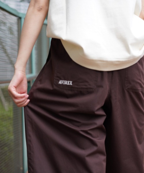 AVIREX（アヴィレックス）の「TUCK GATHERS WIDE PANTS/ タックギャザーワイドパンツ（その他パンツ・レディース・ブラック/ブラウン/アイボリー・FREE）」の11枚目の写真