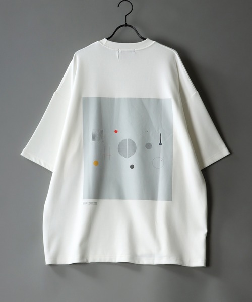 SITRY（シトリー）の「COOL Cardboard wide crew neck art pullover/クールダンボール ワイド クルーネック アート プルオーバー（Tシャツ/カットソー・メンズ・ホワイト/ライトグレー/ブラック/ホワイト系その他/ブラック系その他/グレー系その他/ホワイト系その他2/ブラック系その他2/グレー系その他2/ブラック系その他3/グレー系その他3/ホワイト系その他3・M/L）」の3枚目の写真