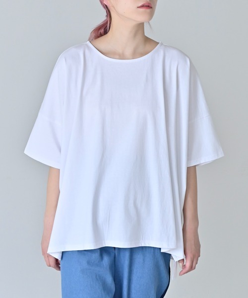 LUPILIEN（ルピリアン）の「オーバーシルエット　天竺編みスクエアプルオーバー　Tシャツ（Tシャツ/カットソー・レディース・ブラック/オフホワイト/イエロー/ライトカーキ・FREE）」の2枚目の写真