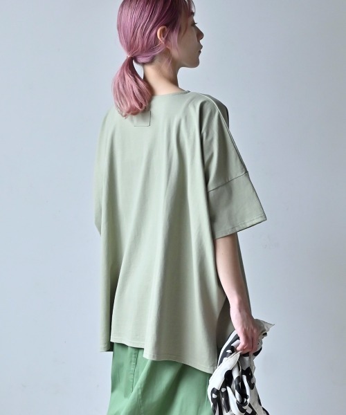 LUPILIEN（ルピリアン）の「オーバーシルエット　天竺編みスクエアプルオーバー　Tシャツ（Tシャツ/カットソー・レディース・ブラック/オフホワイト/イエロー/ライトカーキ・FREE）」の12枚目の写真