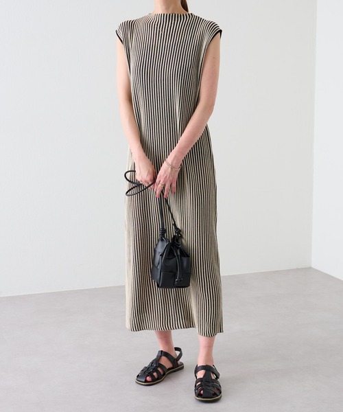 COLONY 2139（コロニートゥーワンスリーナイン）の「格子編みフェイクレザー巾着バッグ（ショルダーバッグ・レディース・ホワイト/ブラック/パープル・FREE）」の21枚目の写真