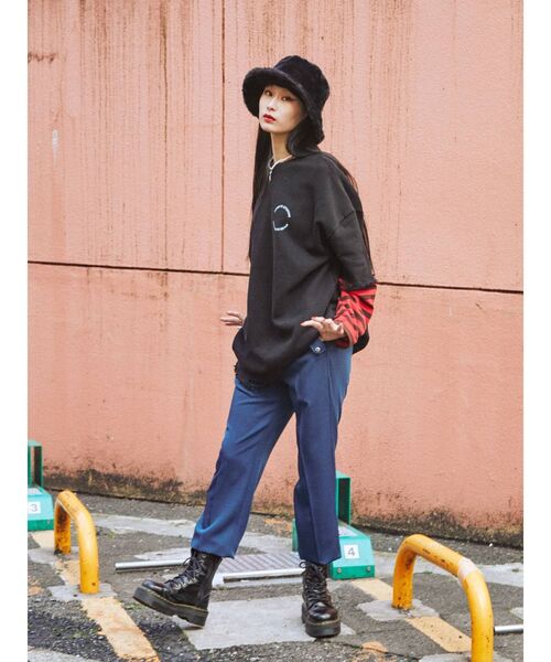 jouetie（ジュエティ）の「ハーフスリーブダメージプルオーバー（Tシャツ/カットソー・レディース・ブラック/オフホワイト/ブルー・MEDIUM）」の21枚目の写真