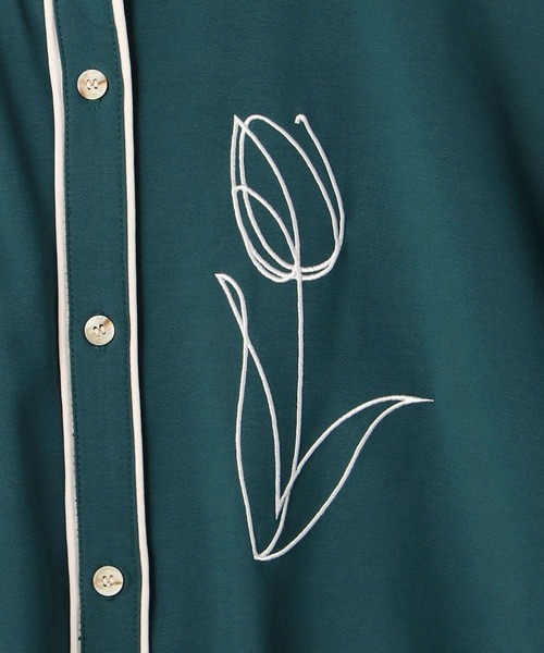 179/WG（イチナナキュウダブルジー）の「チューリップ刺繍パイピングブラウス（シャツ/ブラウス・レディース・オフホワイト/ピンク/ブルー・MEDIUM）」の8枚目の写真
