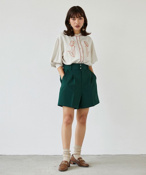 179/WG（イチナナキュウダブルジー）の「チューリップ刺繍パイピング