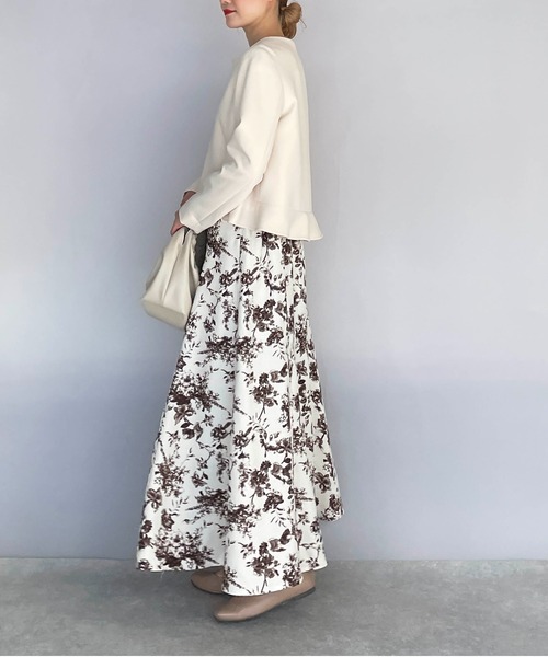 PICCIN(ピッチン)の「フラワー柄フレアスカート(スカート・レディース・ブラック/ブラウン/ブルー・M/L)」の20枚目の写真