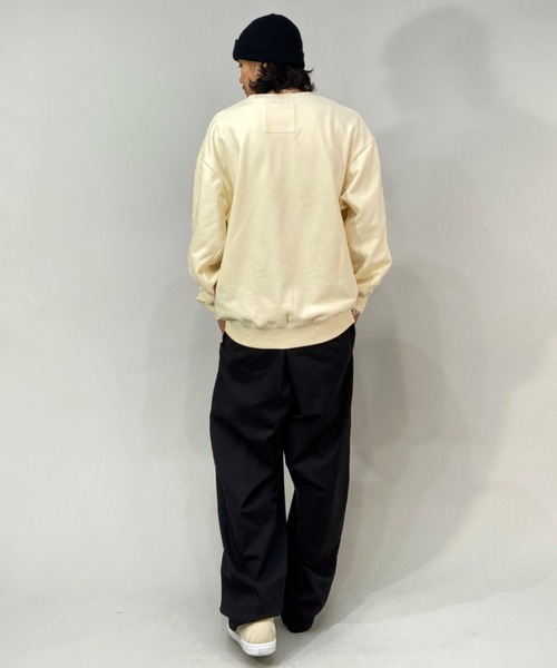 Quiksilver（クイックシルバー）の「QUIKSILVER/クイックシルバー 五十嵐カノア オーバーサイズ ワンポイントロゴ クルーネックトレーナー/スウェット QPO224151（スウェット・メンズ・ホワイト/ブラック・M/L）」の8枚目の写真