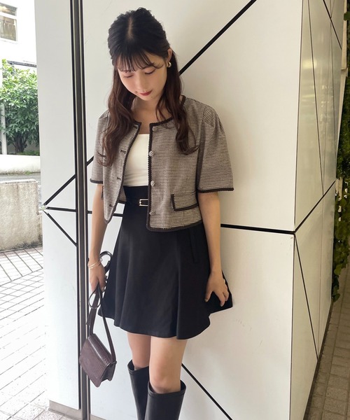 one after another NICE CLAUP（ワンアフターアナザーナイスクラップ）の「ブレードショートジャケット（ノーカラージャケット・レディース・ブラック/ブラック系その他/ブラウン系その他・FREE）」の9枚目の写真