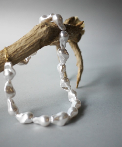 PICCIN(ピッチン)の「バロックパール風ネックレス(ネックレス・レディース・ゴールド・FREE)」の4枚目の写真