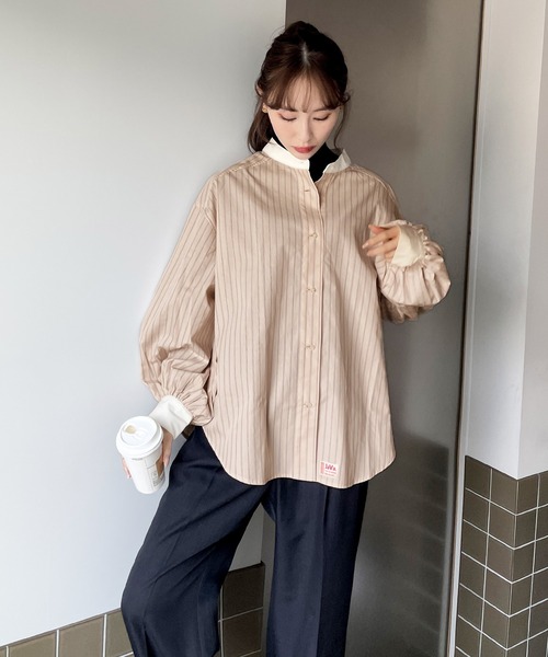 Java（ジャバ）の「《JaVa ジャバコラボ》ストライプ最強説。レトロストライプ柄クレリックシャツ（シャツ/ブラウス・レディース・ブルー系その他3/グレー系その他2/ブルー系その他2/オレンジ系その他/ピンク系その他/イエロー系その他/グリーン系その他/ブルー系その他/グレー系その他/ブラック系その他/ブラック×グレー・SMALL/MEDIUM/LARGE/X-LARGE）」の11枚目の写真