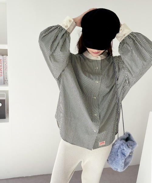 Java（ジャバ）の「《JaVa ジャバコラボ》ストライプ最強説。レトロストライプ柄クレリックシャツ（シャツ/ブラウス・レディース・ブルー系その他3/グレー系その他2/ブルー系その他2/オレンジ系その他/ピンク系その他/イエロー系その他/グリーン系その他/ブルー系その他/グレー系その他/ブラック系その他/ブラック×グレー・SMALL/MEDIUM/LARGE/X-LARGE）」の14枚目の写真