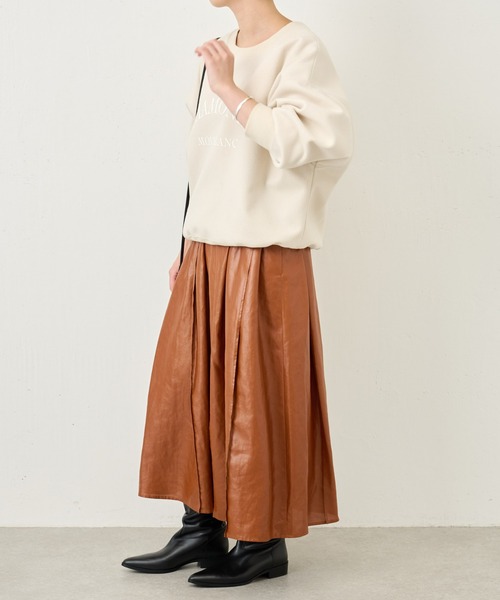 BEARDSLEY(ビアズリー)の「【大人なスウェット】プリントドルマントレーナー(Tシャツ/カットソー・レディース・オフホワイト/ネイビー・FREE)」の13枚目の写真