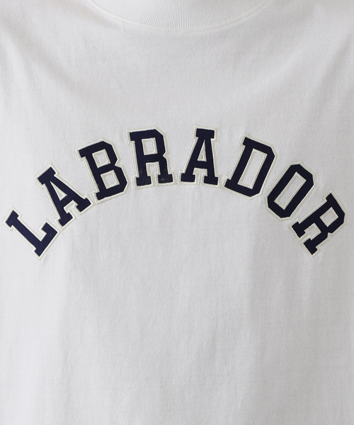 417 EDIFICE（フォーワンセブンエディフィス）の「【Labrador Retriever / ラブラドールリトリーバー】LOGO Tシャツ（Tシャツ/カットソー・メンズ・ホワイト/ネイビー/マスタード・MEDIUM/LARGE）」の19枚目の写真