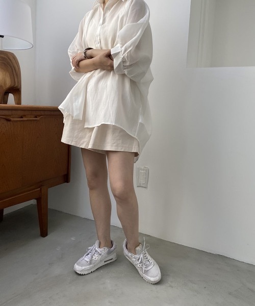 I_am（アイアム）の「front tuck short pants（その他パンツ・レディース・ブラック/ベージュ/アイボリー・FREE）」の10枚目の写真