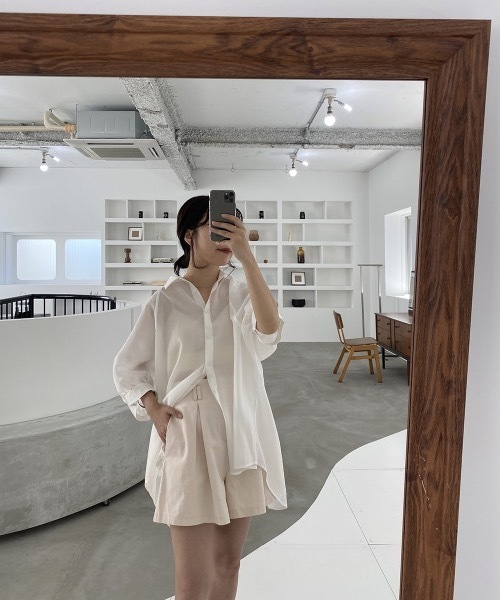 I_am（アイアム）の「front tuck short pants（その他パンツ・レディース・ブラック/ベージュ/アイボリー・FREE）」の12枚目の写真