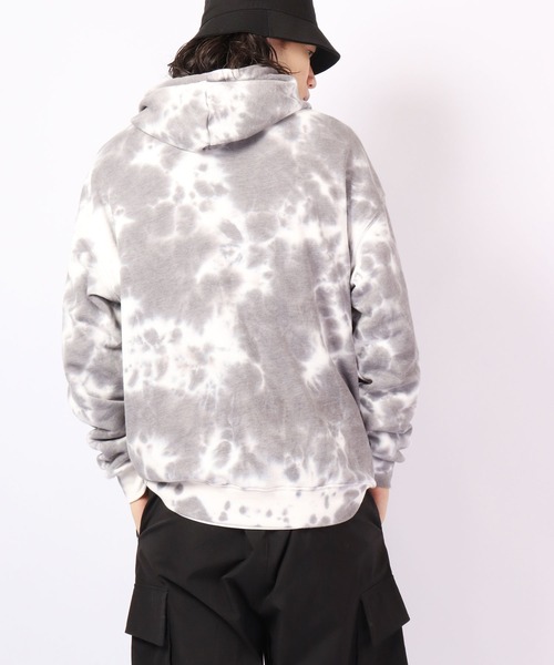 LONSDALE（ロンズデール）の「LONSDALE 裏毛 プリント タイダイ プルパーカー（パーカー・メンズ・ベージュ/チャコール・L/LL/M）」の12枚目の写真