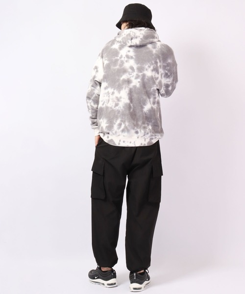 LONSDALE（ロンズデール）の「LONSDALE 裏毛 プリント タイダイ プルパーカー（パーカー・メンズ・ベージュ/チャコール・L/LL/M）」の14枚目の写真