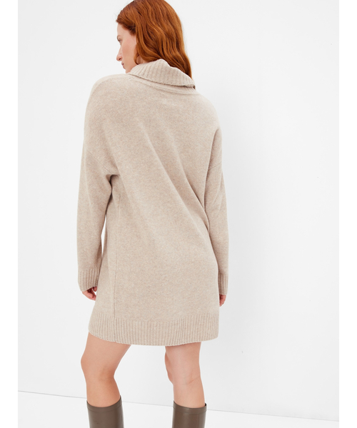 GAP（ギャップ）の「CashSoft カシミヤタッチ ミニ タートルネック ニットワンピース（ワンピース・レディース・グレー/ブラック/ベージュ/ブラウン・XS/S/M/L/XL/XXS）」の14枚目の写真