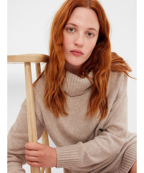 GAP（ギャップ）の「CashSoft カシミヤタッチ ミニ タートルネック ニットワンピース（ワンピース・レディース・グレー/ブラック/ベージュ/ブラウン・XS/S/M/L/XL/XXS）」の13枚目の写真