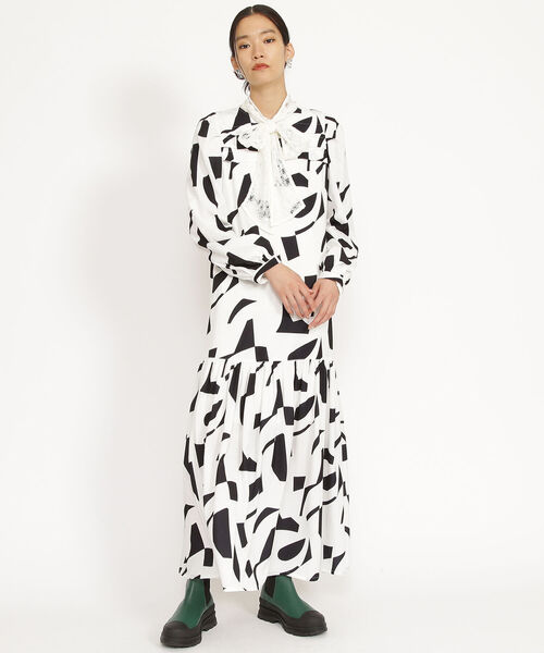 Ray BEAMS（レイビームス）の「Ray BEAMS / ジオメトリック プリント ワンピース（ワンピース・レディース・ホワイト/ベージュ・ONE SIZE）」の16枚目の写真